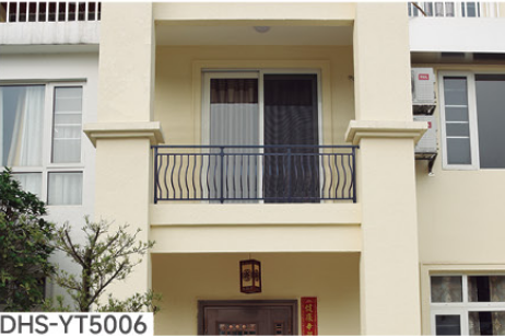 阳台栏杆